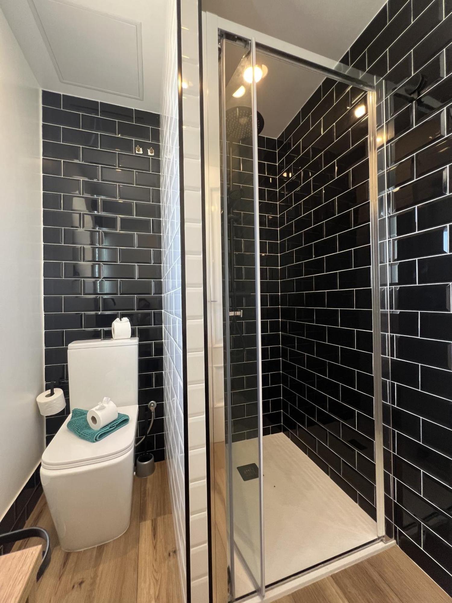 קורלחו Olympia House Lovely, Close To Town And Beaches With Private Pool & Fast Wifi מראה חיצוני תמונה