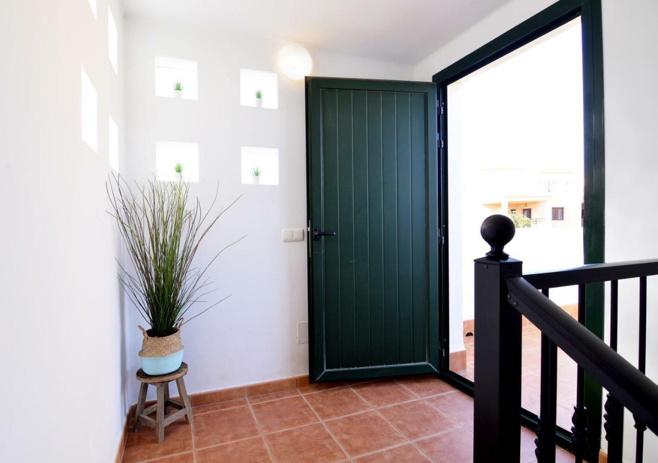 קורלחו Olympia House Lovely, Close To Town And Beaches With Private Pool & Fast Wifi מראה חיצוני תמונה